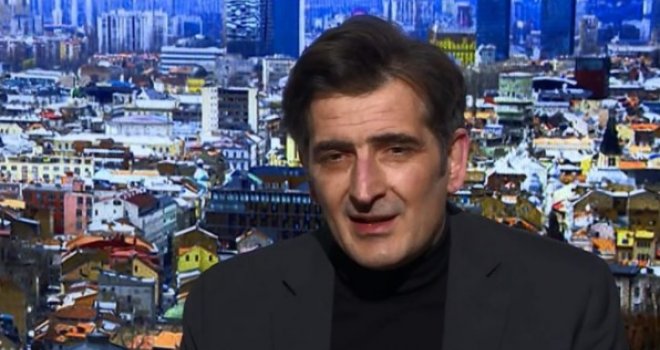 Kapidžić tvrdi: NiP radi na smjeni Bečarevića i Mandića kako bi mogli izmijeniti regulacione planove