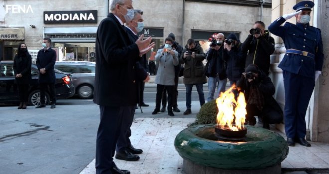 Komšić: Antifašistički duh Sarajeva iskazao se i u Drugom svjetskom i u posljednjem ratu