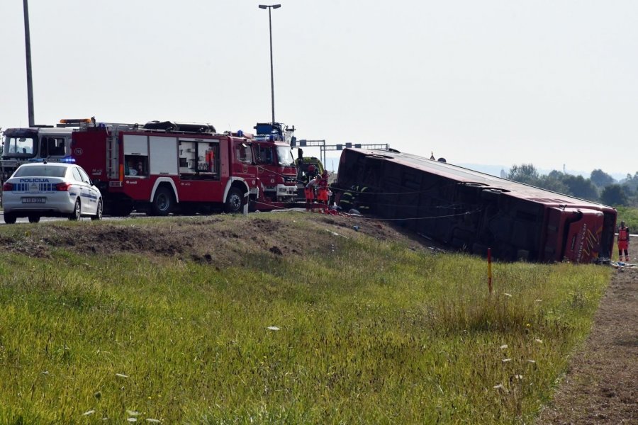 nesreca-udes-autobus-autocesta-hrvatska