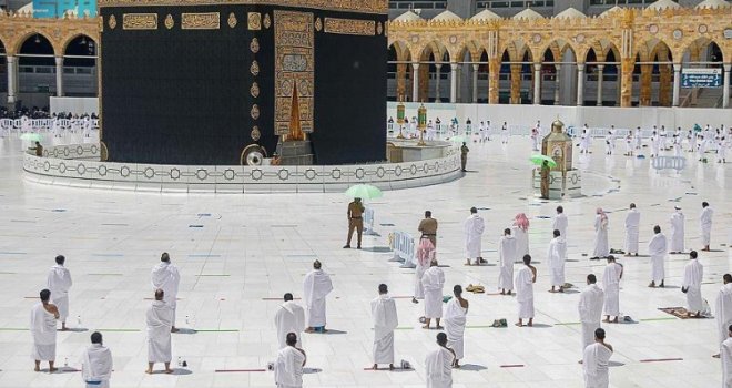 Saudijske vlasti objavile: Umra samo za vakcinisane protiv koronavirusa