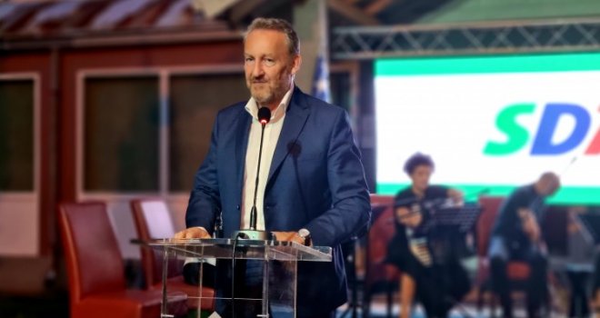 Izetbegović hvalio Novalića i SDA kadrove, sada tvrdi da je Inzko donio zakon zbog lobiranja SDA