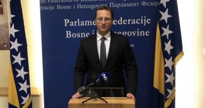 Efendić: Za razliku od SDP-a, Novalić ne priča lijepo ali dobro radi