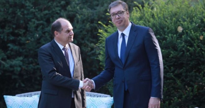 Visoki predstavnik putuje u Beograd: Vučić prvo s Dodikom, pa Schmidtom