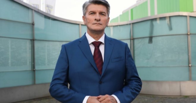 Šemsudin Mehmedović:  SDA je poznata po tome što je toliko stvari gurala pod tepih, pa se vrata ne mogu otvoriti