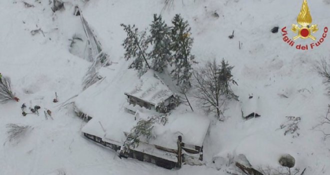 Tokom skijaške ture, u lavini u Austriji poginula trojica skijaša, dvoje povrijeđenih