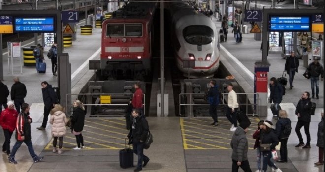 Njemačka se sprema za rat?! Podzemne željeznice pretvaraju se u skloništa, popunjavaju krizne zalihe...