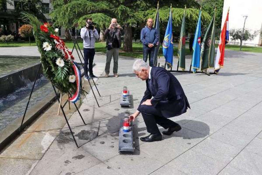 dragan-covic-polaganje-cijeca-mostar