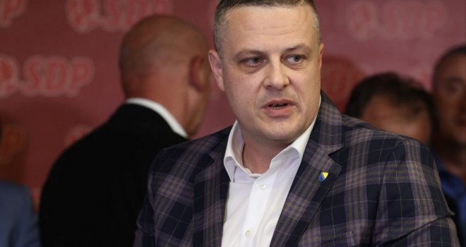 Mijatović: Strancima je muka od nas, ovo nije moj 'rat'