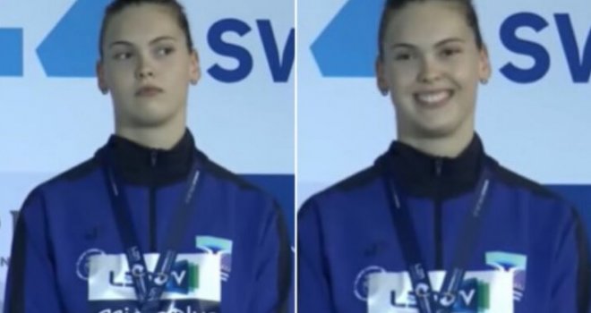 Nakon što je Lani Pudar dodijeljena zlatna medalja, himna BiH prekinuta: Plivačica se šokirala, pa slatko nasmijala