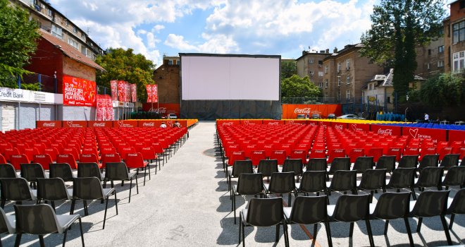 U Ljetnom kinu Coca-Cola podignuto najveće filmsko platno u regiji