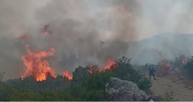 Požar kod Neuma: Nek nam je Bog na pomoći, ovo je apokalipsa. Pogledajte zastrašujuće fotografije