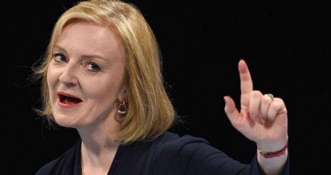 Liz Truss podnijela ostavku, naredne sedmice bira se novi premijer