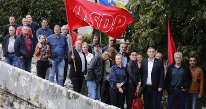 Prijateljski dijalog u Livnu, Bećirović odlučno: 'Nećemo da vladamo širenjem straha, mržnje, podjela i razdora!'