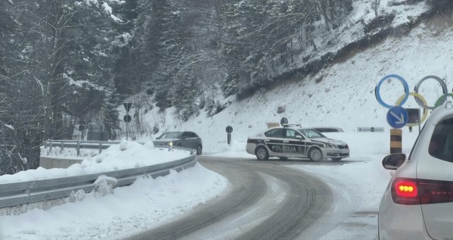 Policija zatvorila put na Bjelašnicu zbog zaleđene ceste