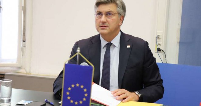 Plenković o genocidu u Srebrenici: 'Nikada ne smijemo zaboraviti ni dopustiti da se takvo zlo ponovi'