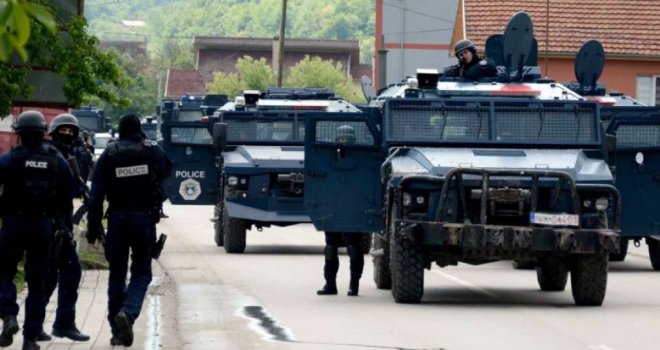 Kosovo: Uhvaćen Srbin u Sjevernoj Mitrovici, kosovska policija bacila suzavac