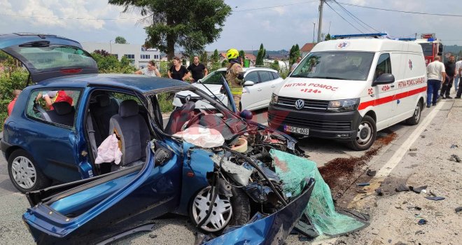 Teška saobraćajna nesreća u Sarajevu, četiri osobe povrijeđene