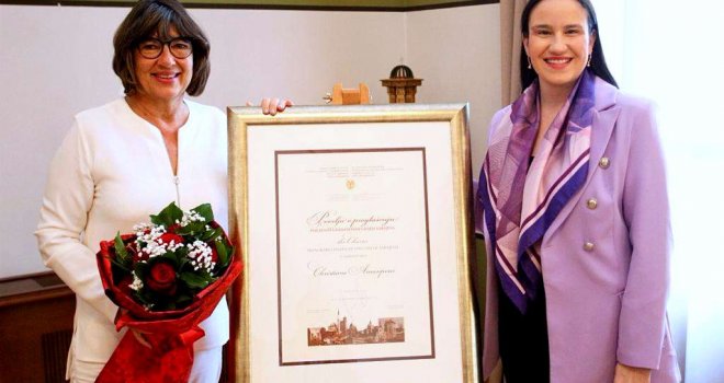 Gradonačelnica Karić uručila Christiane Amanpour plaketu 'Počasnog građanina Sarajeva'