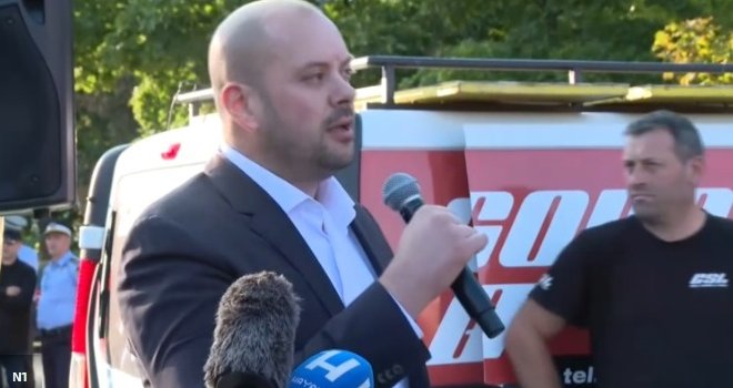 Organizator protesta poručuje: 'Politika Sarajeva je bila jača od svega... Mi smo za mir, Srbi su uvijek za mir!'