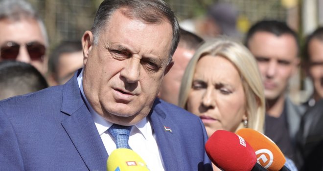 Dodik po izlasku sa Suda poručio: Ovo je politički proces, već je donesena i presuda