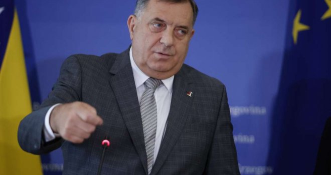 'Ako namećete nešto, vi ste nama smrtni neprijatelji!', poručuje Dodik na svome blogu, a evo i kome...