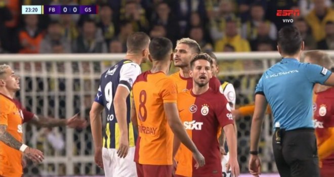 Veliki politički skandal: Utakmica Fenerbahče-Galatasaraj otkazana, Džeko i ekipa spakovali se za Istanbul