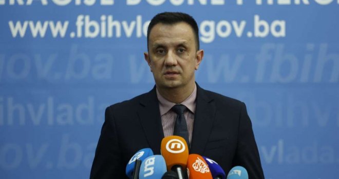 Ministar Lakić potvrdio: Neće biti obustave isporuke gasa za područje FBiH