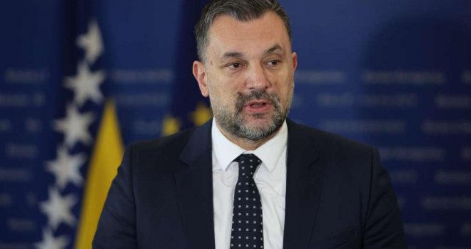 Konaković: Kupovina helikoptera je dokaz da se ne treba osvrtati na podmetanja SDFA opozicije