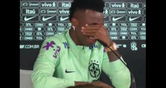 Vinicius se rasplakao na presici, zaplakao i novinar: 'Ne želim da crnci pate... Vrijeđaju me zbog boje moje kože'