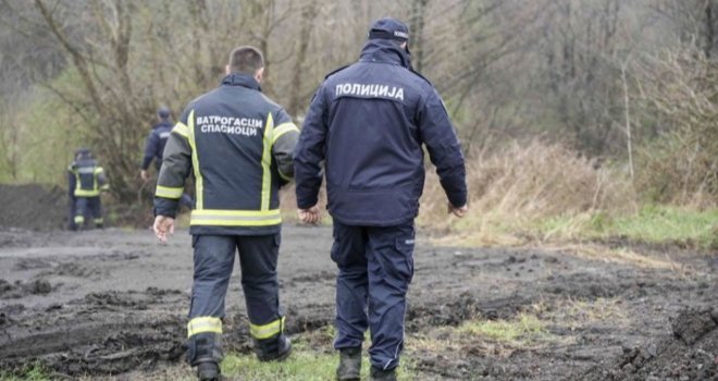 Nije više mogao da brine o njima, pa ih je ubio: Detalji užasnog zločina u susjedstvu