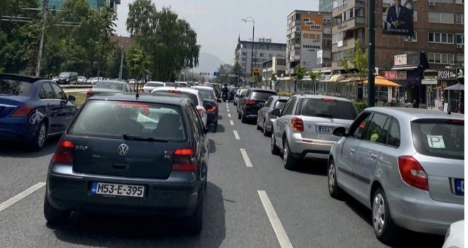 Pojačan saobraćaj širom BiH, gužve na šest graničnih prelaza