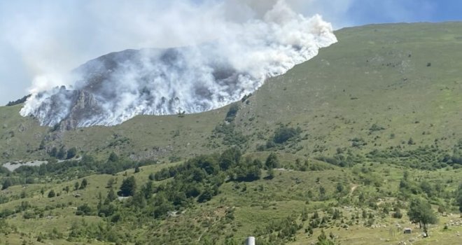 Požar na Jahorini gase vatrogasci iz oba entiteta, ima li opasnosti za građane?