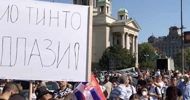 Hiljade ljudi širom Srbije na protestima protiv rudarenja i prerade litija: 'Rio Tinto marš iz Srbije'