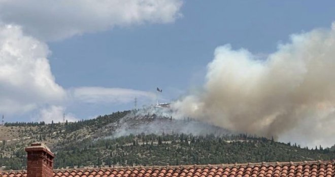 Hrabri mostarski vatrogasci ugasili veliki požar iznad Fortice