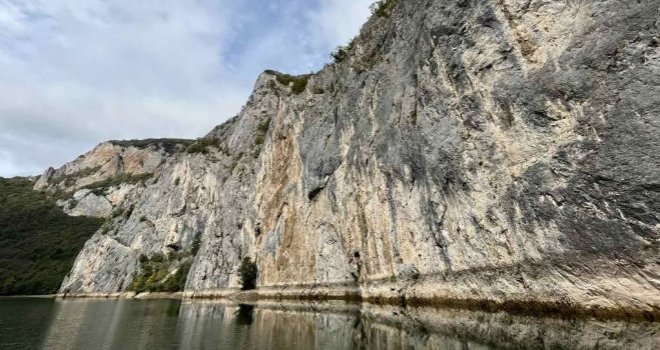 Beživotno tijelo Denisa Mašića iz Goražda pronađeno danas u Drinskom jezeru, slijedi obdukcija