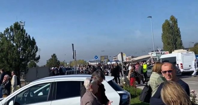 Ponovno dojavljena bomba na aerodromu u Sarajevu: Svi putnici evakuisani