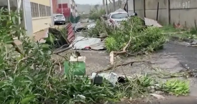 Francusko ostrvo pogodio najjači ciklon u posljednjih 90 godina, strahuje se da ima nekoliko hiljada poginulih