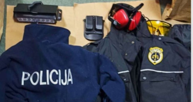 Šta li je pripremao? Kod osumnjičenog pronađen veći broj uniformi različitih bh. policijskih agencija