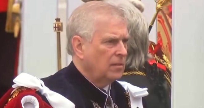 Skandal na dvoru sve veći: Britanski kralj Charles oduzeo sve titule bratu Andrewu, više nije ni princ