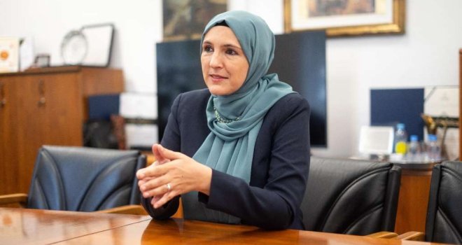 Ministrica Hota-Muminović: 'Odgoj se ne svodi na naredbe i zabrane... Odgoj je kao kopanje bunara iglom – treba strpljenja'