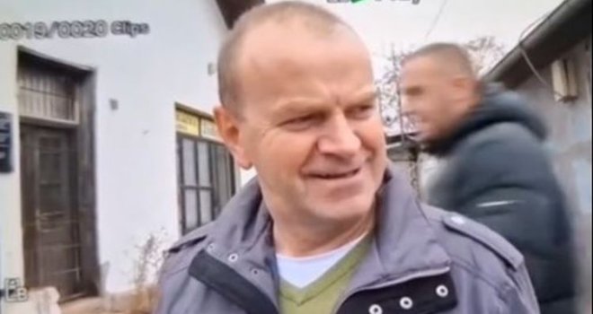 Novinarka u anketi dobila odgovor kakvom se nije nadala: 'Ja hodža, pitaš me može li prase'