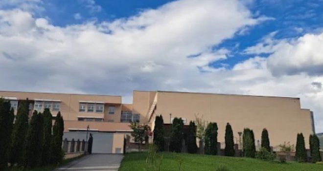 Nastavnica iz Sarajeva ostala bez posla jer je rekla da je 'Alija prodao državu'?