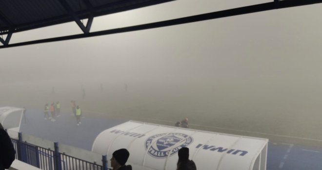 Zbog magle prekinut meč Željezničar - Široki