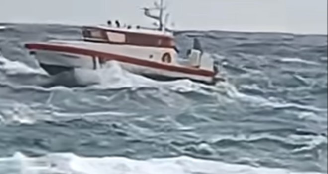 Iz mora izvučeno tijelo muškarca iz BiH koji je stradao dok se fotografirao na stijenama u Dubrovniku