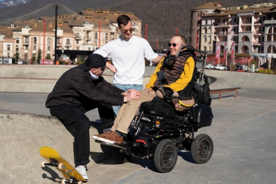 elektricni-skuter-free-foto