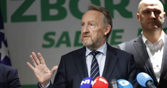 'Jači smo sada od svih njih zajedno': SDA se sprema na povratak u vlast, a Izetbegović ima poruku za Efendića 