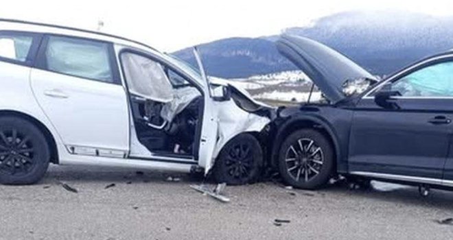 Teška nesreća kod skijališta u Kupresu: Povrijeđeno više osoba, jednogodišnje dijete hitno prevezeno u Split