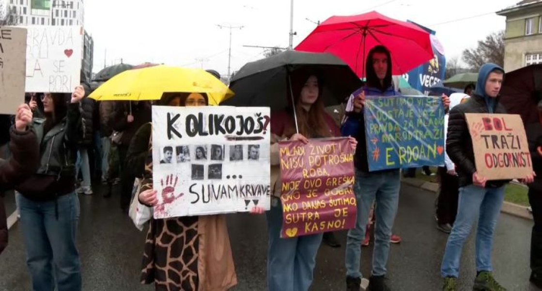 protestna-setnja-muzej-n1