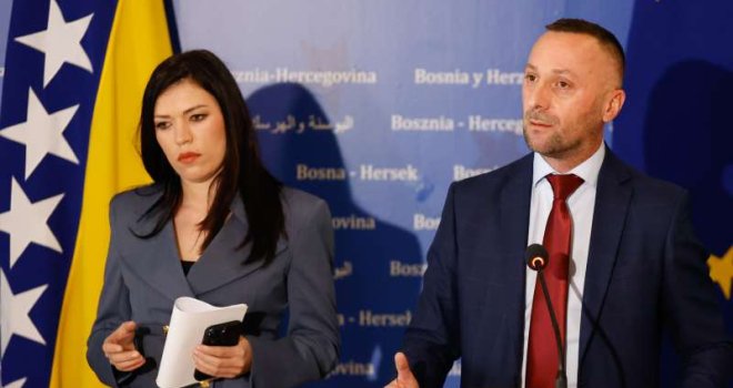 Vulić i Kojić: Dopune Zakona o akcizama populistička mjera i zadiranje u nadležnost entiteta
