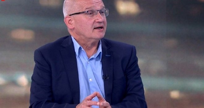 Svađa u HRT-ovom studiju, hrvatski novinar: 'Navijat ću za Italiju protiv BiH!' A onda mu je stigao odgovor...